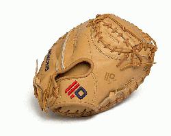 Nokona catchers mitt made of top grain leather and closed web. Made with full Sandstone leathe